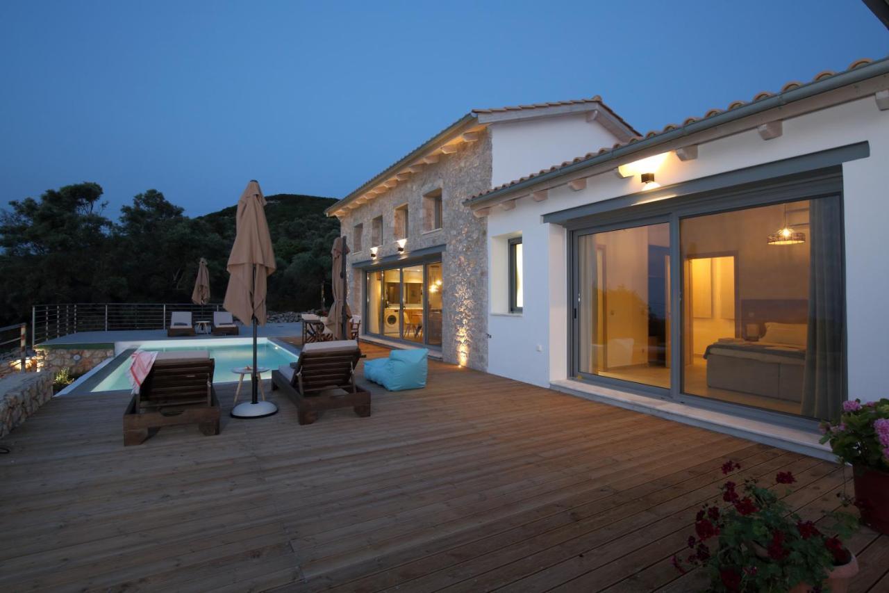 Tsakmakis Villas Luxury- Panoramic Sea View - Lefkada ซูกาเลดส์ ภายนอก รูปภาพ